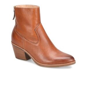 Sofft Annabell Western Bootie, Color is Bourbon and Size 9